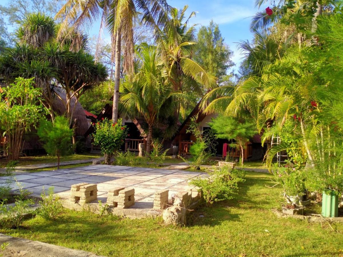 גילי מנו Dea Gili Cottages מראה חיצוני תמונה